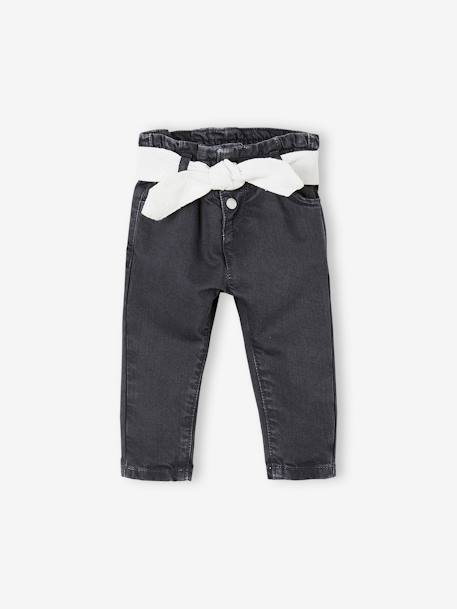Jeans com cinto em bordado inglês, para bebé ganga cinzenta 