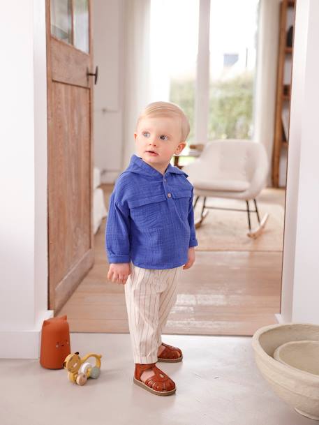 Conjunto de bebé: camisa em gaze de algodão e calças azul-rei 